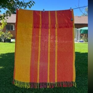 Metsovaara Mohair and Wool blanket
Made in Finland.